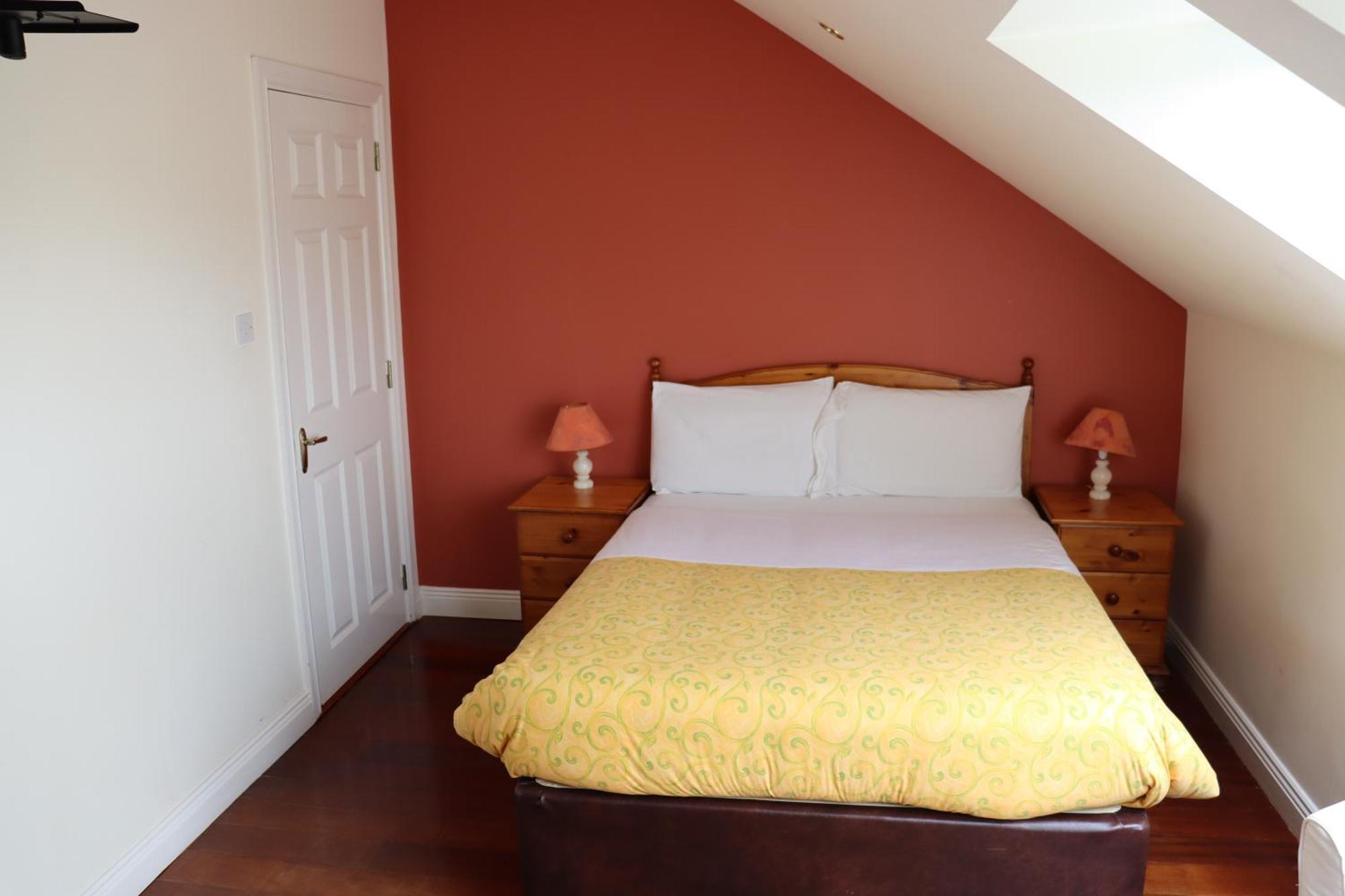 The Old Pier Guest Accommodation, Bed Only, No Breakfast Ballydavid Eksteriør bilde