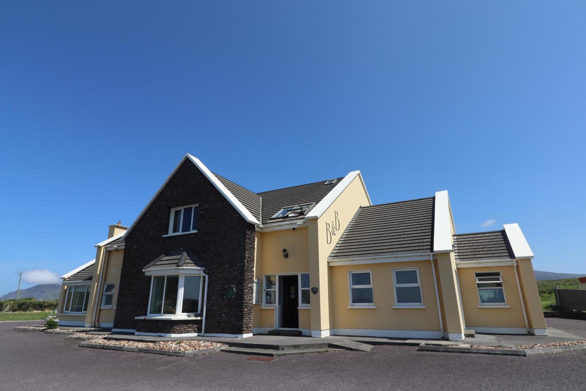 The Old Pier Guest Accommodation, Bed Only, No Breakfast Ballydavid Eksteriør bilde